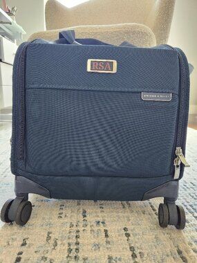 Briggs and Riley 4-wheel Baseline Cabin Spinner carry-on luggage